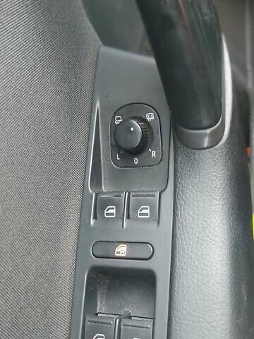 Сірий Фольксваген Пассат, об'ємом двигуна 2 л та пробігом 310 тис. км за 10000 $, фото 11 на Automoto.ua