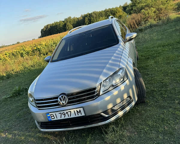 Серый Фольксваген Пассат, объемом двигателя 1.97 л и пробегом 228 тыс. км за 9500 $, фото 10 на Automoto.ua