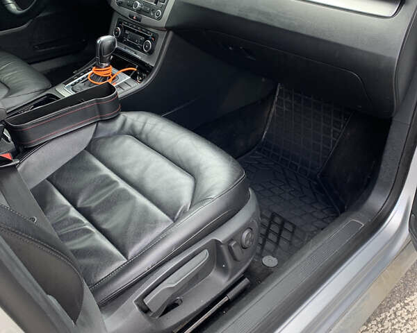 Сірий Фольксваген Пассат, об'ємом двигуна 2 л та пробігом 340 тис. км за 10900 $, фото 47 на Automoto.ua