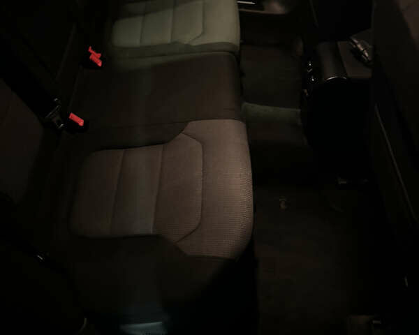 Серый Фольксваген Пассат, объемом двигателя 1.39 л и пробегом 353 тыс. км за 6999 $, фото 10 на Automoto.ua