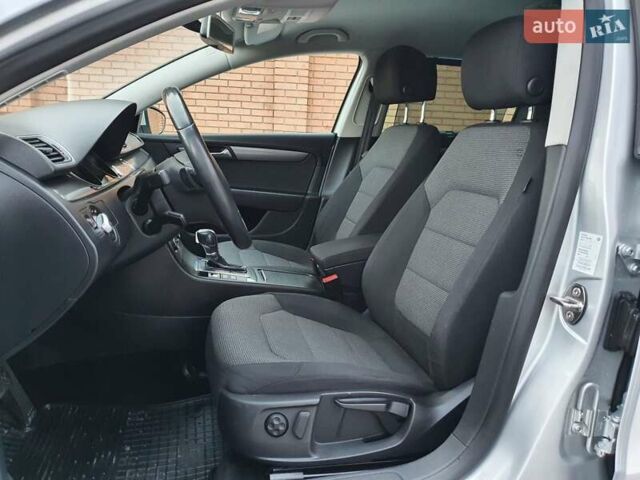 Серый Фольксваген Пассат, объемом двигателя 2 л и пробегом 243 тыс. км за 12800 $, фото 20 на Automoto.ua