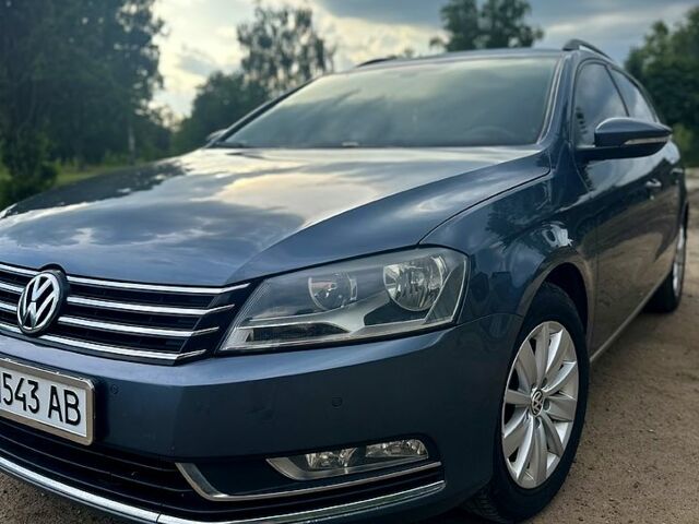 Сірий Фольксваген Пассат, об'ємом двигуна 1.6 л та пробігом 255 тис. км за 8400 $, фото 6 на Automoto.ua