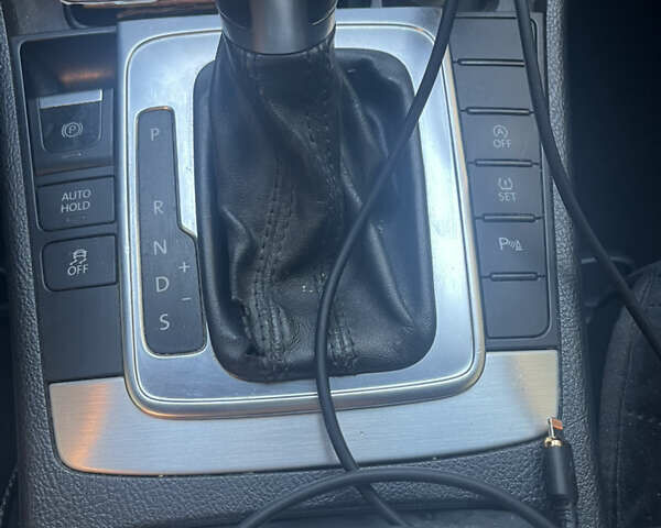 Серый Фольксваген Пассат, объемом двигателя 1.97 л и пробегом 331 тыс. км за 8200 $, фото 14 на Automoto.ua