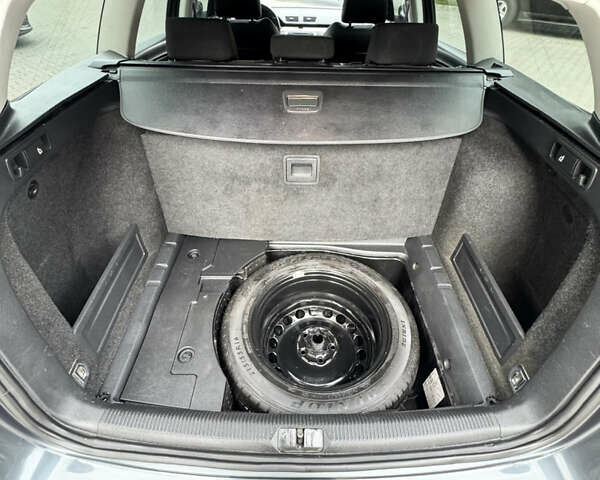 Серый Фольксваген Пассат, объемом двигателя 1.97 л и пробегом 303 тыс. км за 9599 $, фото 40 на Automoto.ua