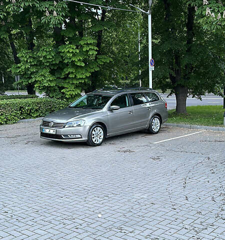 Сірий Фольксваген Пассат, об'ємом двигуна 1.97 л та пробігом 302 тис. км за 10000 $, фото 1 на Automoto.ua