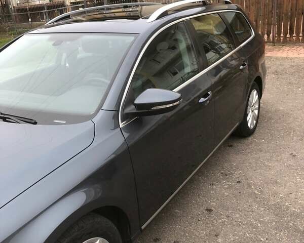 Серый Фольксваген Пассат, объемом двигателя 1.6 л и пробегом 275 тыс. км за 9100 $, фото 16 на Automoto.ua