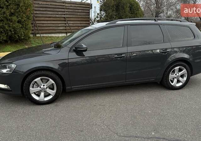 Сірий Фольксваген Пассат, об'ємом двигуна 1.6 л та пробігом 260 тис. км за 9250 $, фото 9 на Automoto.ua