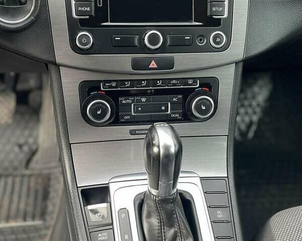 Сірий Фольксваген Пассат, об'ємом двигуна 1.97 л та пробігом 274 тис. км за 10350 $, фото 31 на Automoto.ua