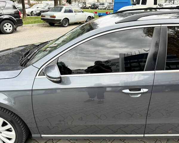 Серый Фольксваген Пассат, объемом двигателя 1.97 л и пробегом 303 тыс. км за 9599 $, фото 14 на Automoto.ua