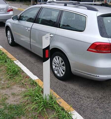 Серый Фольксваген Пассат, объемом двигателя 1.6 л и пробегом 284 тыс. км за 8600 $, фото 1 на Automoto.ua