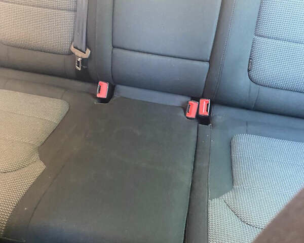 Серый Фольксваген Пассат, объемом двигателя 1.6 л и пробегом 262 тыс. км за 9200 $, фото 11 на Automoto.ua