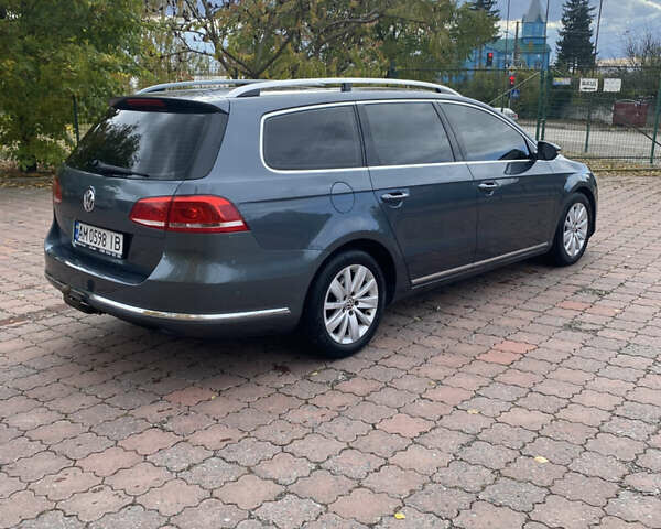 Сірий Фольксваген Пассат, об'ємом двигуна 1.98 л та пробігом 301 тис. км за 7900 $, фото 4 на Automoto.ua