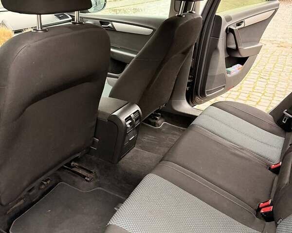 Серый Фольксваген Пассат, объемом двигателя 1.6 л и пробегом 493 тыс. км за 7999 $, фото 29 на Automoto.ua