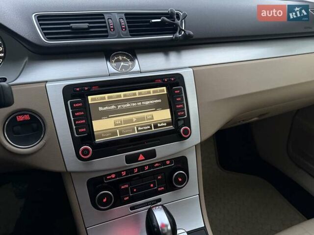 Серый Фольксваген Пассат, объемом двигателя 2 л и пробегом 255 тыс. км за 11000 $, фото 45 на Automoto.ua