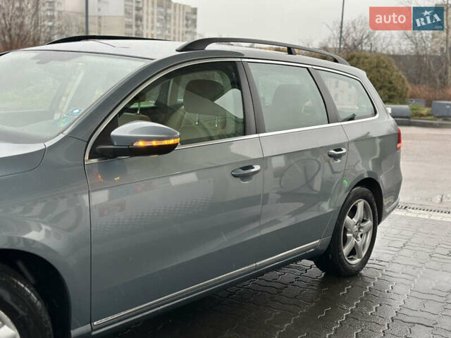 Серый Фольксваген Пассат, объемом двигателя 1.97 л и пробегом 271 тыс. км за 10550 $, фото 24 на Automoto.ua