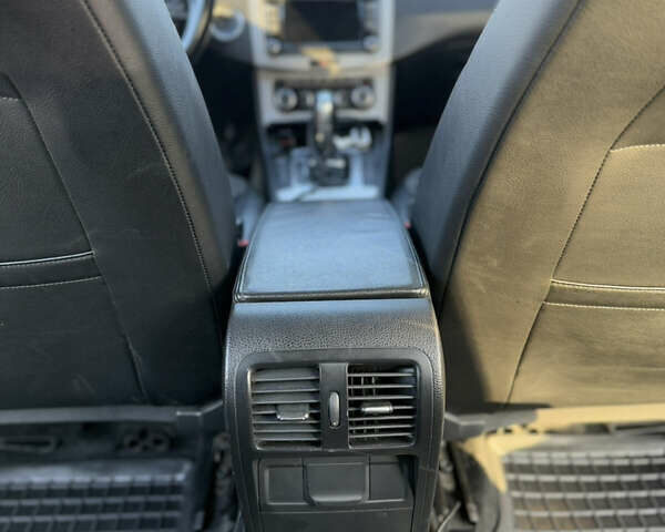 Серый Фольксваген Пассат, объемом двигателя 2 л и пробегом 363 тыс. км за 11000 $, фото 19 на Automoto.ua