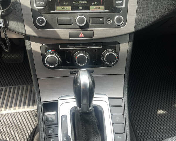 Серый Фольксваген Пассат, объемом двигателя 2 л и пробегом 310 тыс. км за 9900 $, фото 13 на Automoto.ua