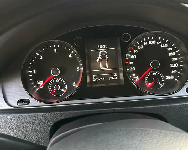 Серый Фольксваген Пассат, объемом двигателя 1.6 л и пробегом 276 тыс. км за 7000 $, фото 17 на Automoto.ua