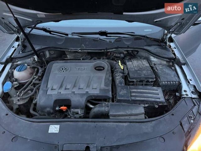 Серый Фольксваген Пассат, объемом двигателя 1.97 л и пробегом 260 тыс. км за 10500 $, фото 1 на Automoto.ua