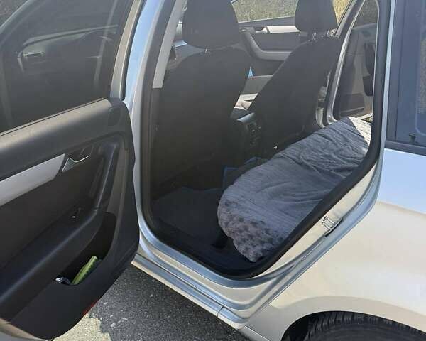 Сірий Фольксваген Пассат, об'ємом двигуна 1.97 л та пробігом 277 тис. км за 10500 $, фото 5 на Automoto.ua