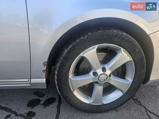 Серый Фольксваген Пассат, объемом двигателя 2 л и пробегом 406 тыс. км за 8000 $, фото 5 на Automoto.ua