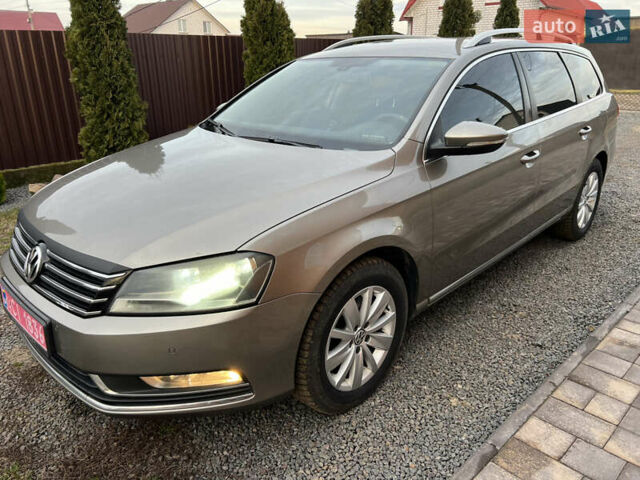 Сірий Фольксваген Пассат, об'ємом двигуна 1.6 л та пробігом 307 тис. км за 8800 $, фото 31 на Automoto.ua