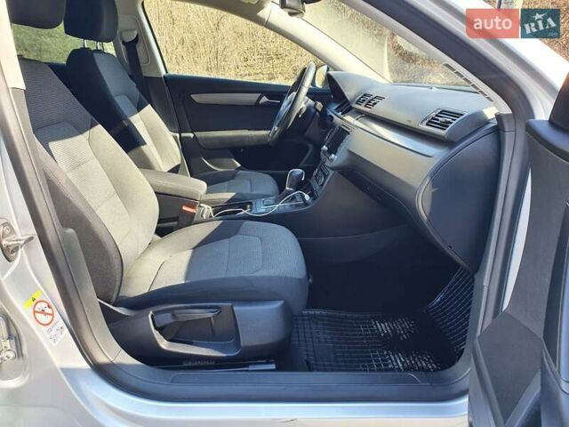 Серый Фольксваген Пассат, объемом двигателя 2 л и пробегом 243 тыс. км за 12800 $, фото 11 на Automoto.ua