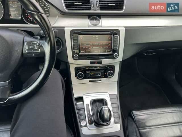 Серый Фольксваген Пассат, объемом двигателя 2 л и пробегом 319 тыс. км за 8200 $, фото 28 на Automoto.ua