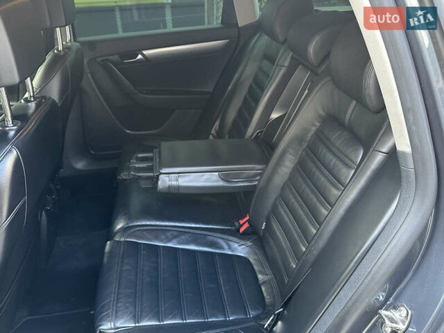 Серый Фольксваген Пассат, объемом двигателя 2 л и пробегом 250 тыс. км за 10170 $, фото 16 на Automoto.ua