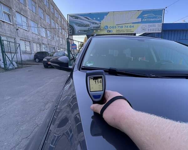 Серый Фольксваген Пассат, объемом двигателя 1.6 л и пробегом 229 тыс. км за 12500 $, фото 133 на Automoto.ua