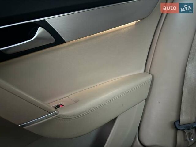 Серый Фольксваген Пассат, объемом двигателя 2 л и пробегом 255 тыс. км за 11000 $, фото 35 на Automoto.ua