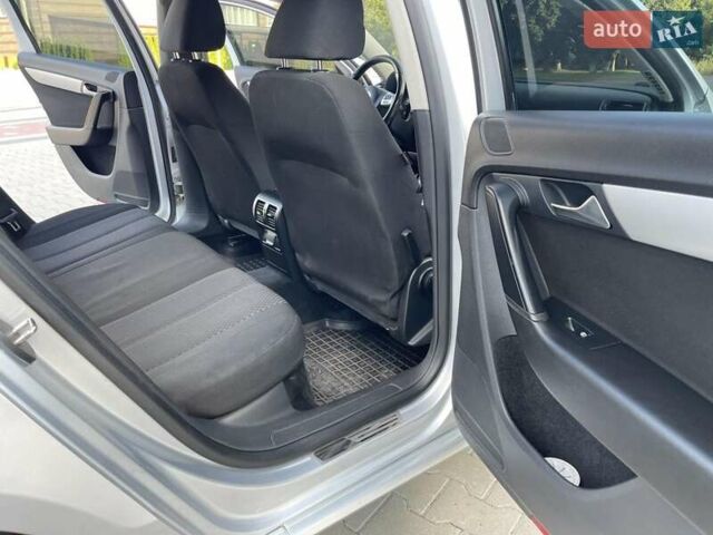 Серый Фольксваген Пассат, объемом двигателя 1.6 л и пробегом 255 тыс. км за 7900 $, фото 13 на Automoto.ua