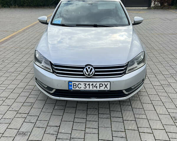 Серый Фольксваген Пассат, объемом двигателя 1.6 л и пробегом 278 тыс. км за 8800 $, фото 1 на Automoto.ua