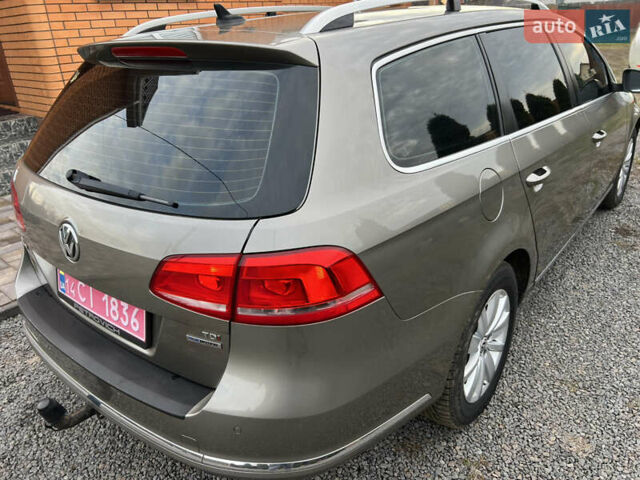 Сірий Фольксваген Пассат, об'ємом двигуна 1.6 л та пробігом 307 тис. км за 8800 $, фото 11 на Automoto.ua