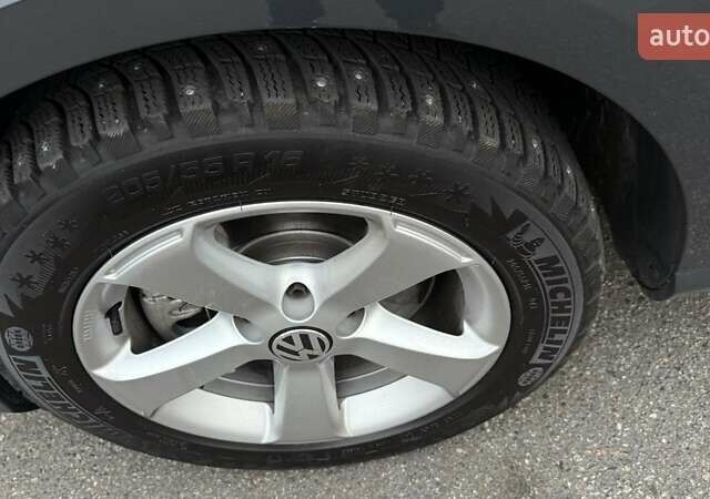 Сірий Фольксваген Пассат, об'ємом двигуна 1.6 л та пробігом 260 тис. км за 9250 $, фото 18 на Automoto.ua