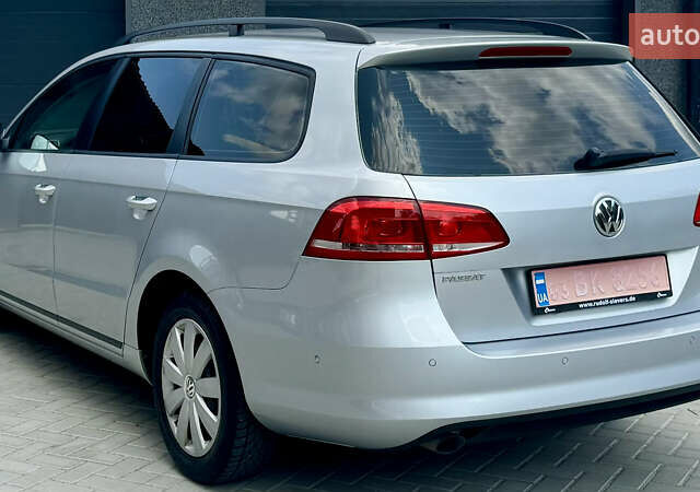 Серый Фольксваген Пассат, объемом двигателя 1.6 л и пробегом 230 тыс. км за 9000 $, фото 15 на Automoto.ua