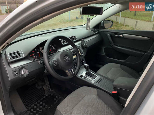 Серый Фольксваген Пассат, объемом двигателя 2 л и пробегом 281 тыс. км за 9800 $, фото 12 на Automoto.ua