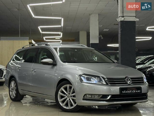Серый Фольксваген Пассат, объемом двигателя 1.97 л и пробегом 250 тыс. км за 11499 $, фото 5 на Automoto.ua