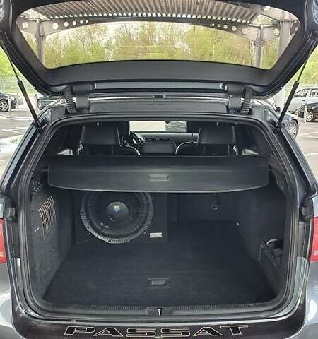 Серый Фольксваген Пассат, объемом двигателя 2 л и пробегом 320 тыс. км за 10200 $, фото 9 на Automoto.ua