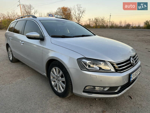 Серый Фольксваген Пассат, объемом двигателя 1.6 л и пробегом 276 тыс. км за 7000 $, фото 4 на Automoto.ua