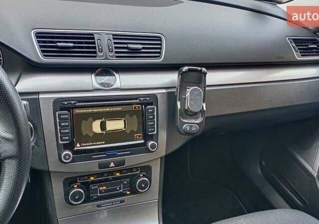 Серый Фольксваген Пассат, объемом двигателя 2 л и пробегом 250 тыс. км за 9800 $, фото 18 на Automoto.ua