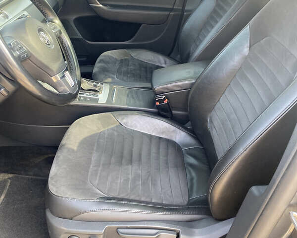 Сірий Фольксваген Пассат, об'ємом двигуна 1.98 л та пробігом 301 тис. км за 7900 $, фото 10 на Automoto.ua