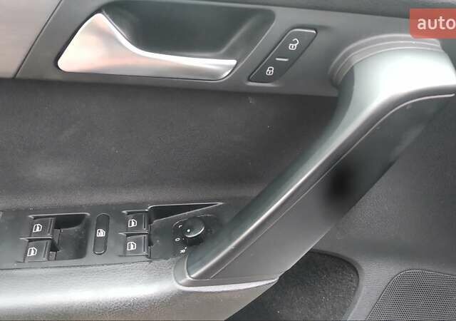 Сірий Фольксваген Пассат, об'ємом двигуна 1.8 л та пробігом 180 тис. км за 10400 $, фото 15 на Automoto.ua