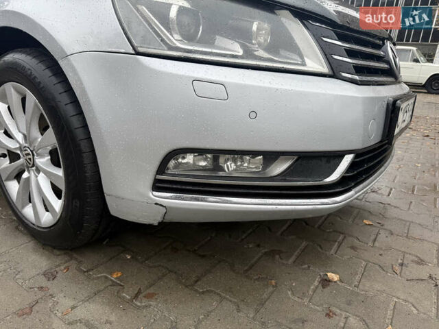 Серый Фольксваген Пассат, объемом двигателя 2 л и пробегом 350 тыс. км за 8500 $, фото 4 на Automoto.ua