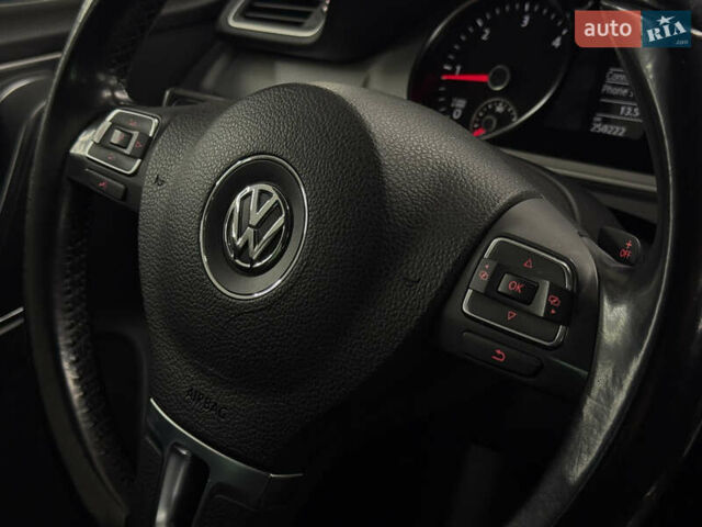 Серый Фольксваген Пассат, объемом двигателя 1.97 л и пробегом 250 тыс. км за 11499 $, фото 29 на Automoto.ua