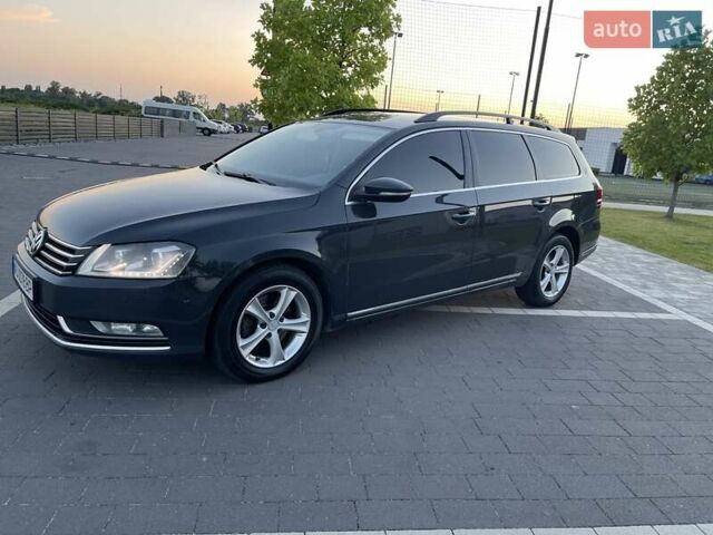 Серый Фольксваген Пассат, объемом двигателя 1.6 л и пробегом 292 тыс. км за 8299 $, фото 16 на Automoto.ua