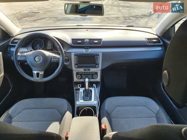 Серый Фольксваген Пассат, объемом двигателя 2 л и пробегом 243 тыс. км за 12800 $, фото 8 на Automoto.ua