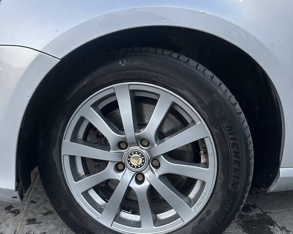 Серый Фольксваген Пассат, объемом двигателя 1.6 л и пробегом 306 тыс. км за 8299 $, фото 3 на Automoto.ua