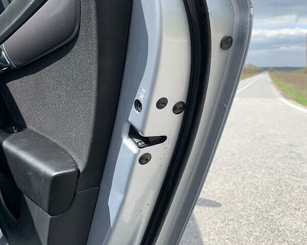 Сірий Фольксваген Пассат, об'ємом двигуна 2 л та пробігом 340 тис. км за 10900 $, фото 57 на Automoto.ua