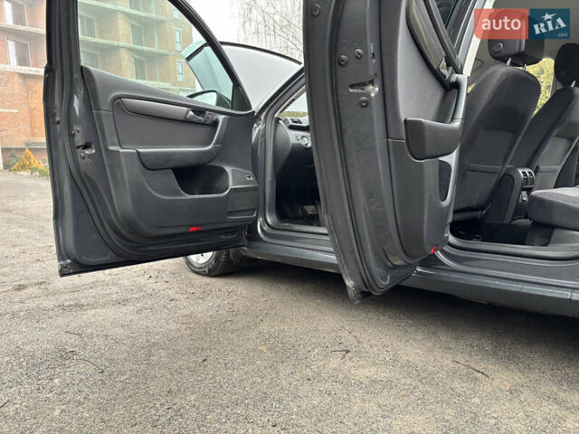 Серый Фольксваген Пассат, объемом двигателя 2 л и пробегом 277 тыс. км за 10900 $, фото 42 на Automoto.ua